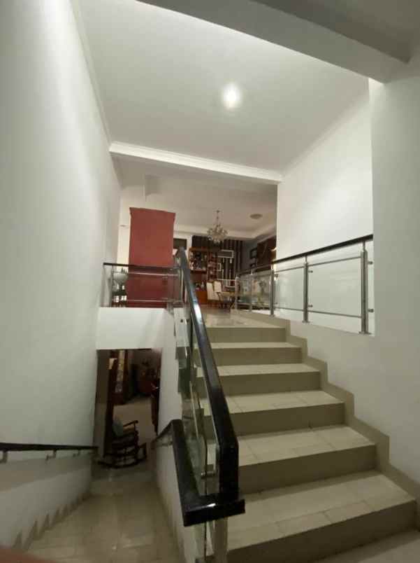 rumah bagus jl kinanti turangga bandung