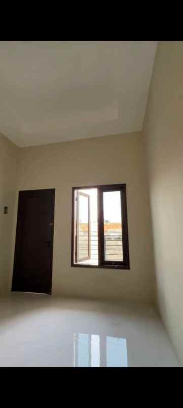 rumah baru 2 lantai di cengkareng kalideres jkt barat