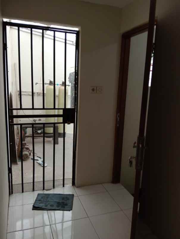 rumah baru bisa kpr startegis di kukusan depok