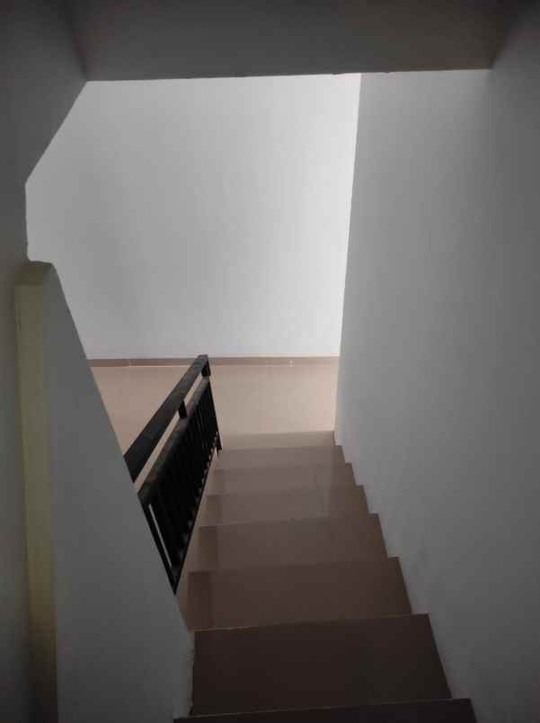 rumah baru dekat tol jatiwaringin pondok gede