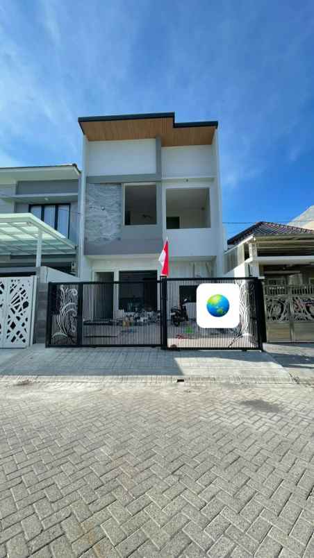 rumah baru gress araya row jalan 2 mobil lebih