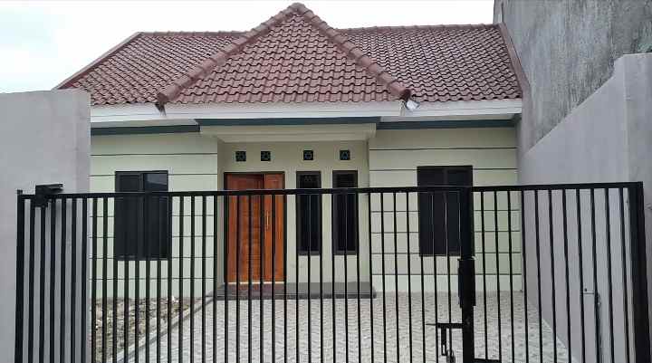 Rumah Baru Minimalis Siap Huni Karangrejo Banyumanik