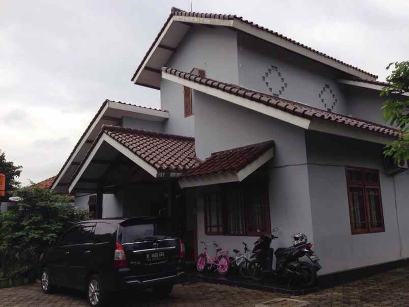 rumah besar murah strategis tanpa perantara