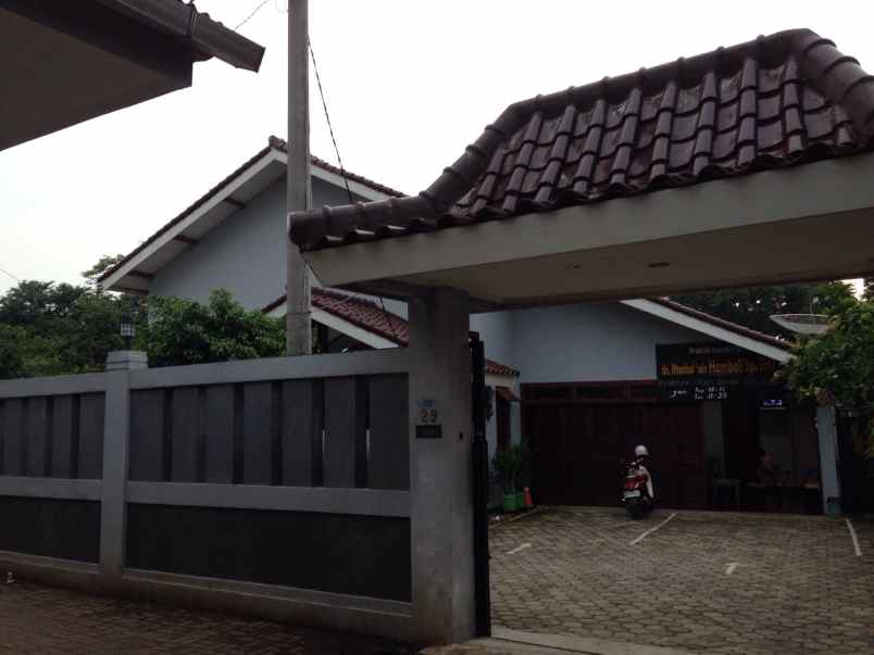 rumah besar murah strategis tanpa perantara