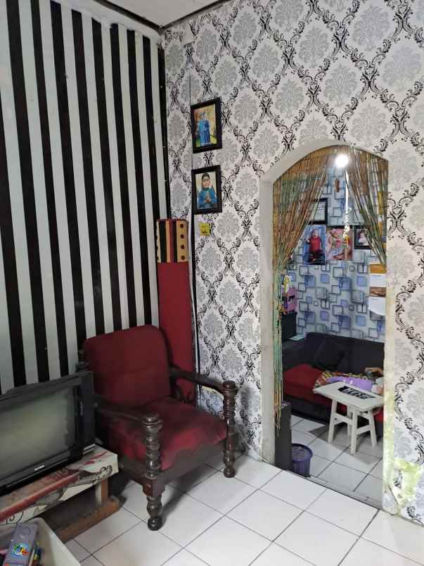 rumah bonus kios di margonda depok