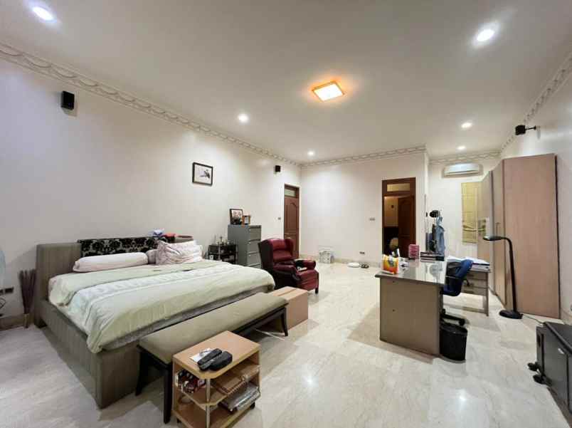 rumah bukit gading mediterania