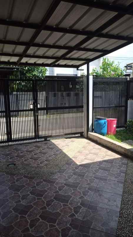 rumah cisaranten kulon