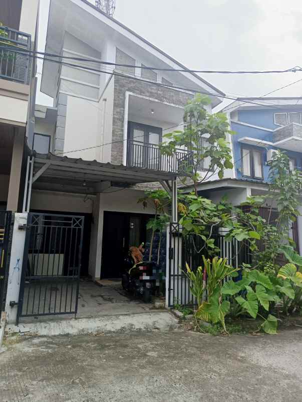 rumah cluster jakarta timur