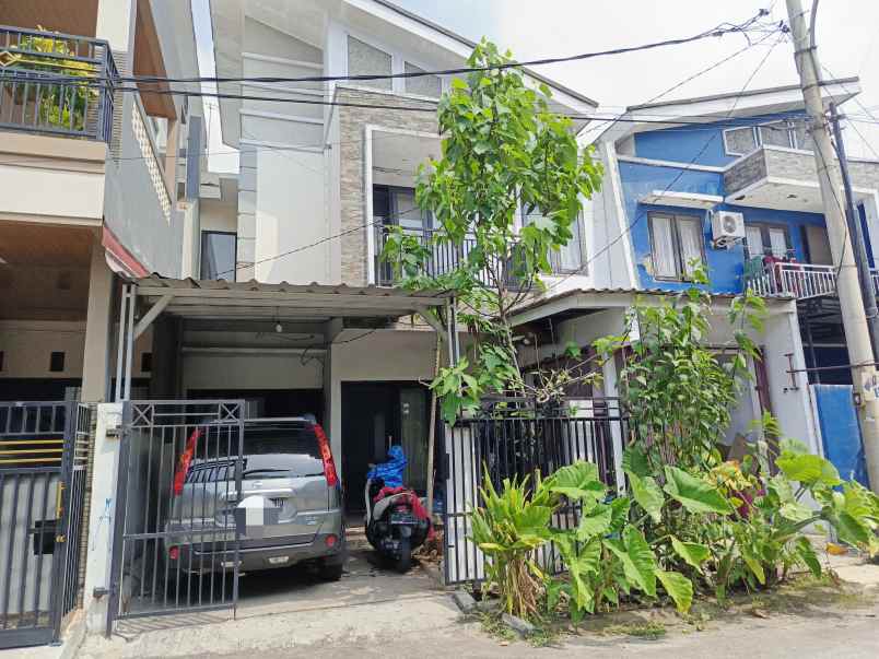 rumah cluster jakarta timur