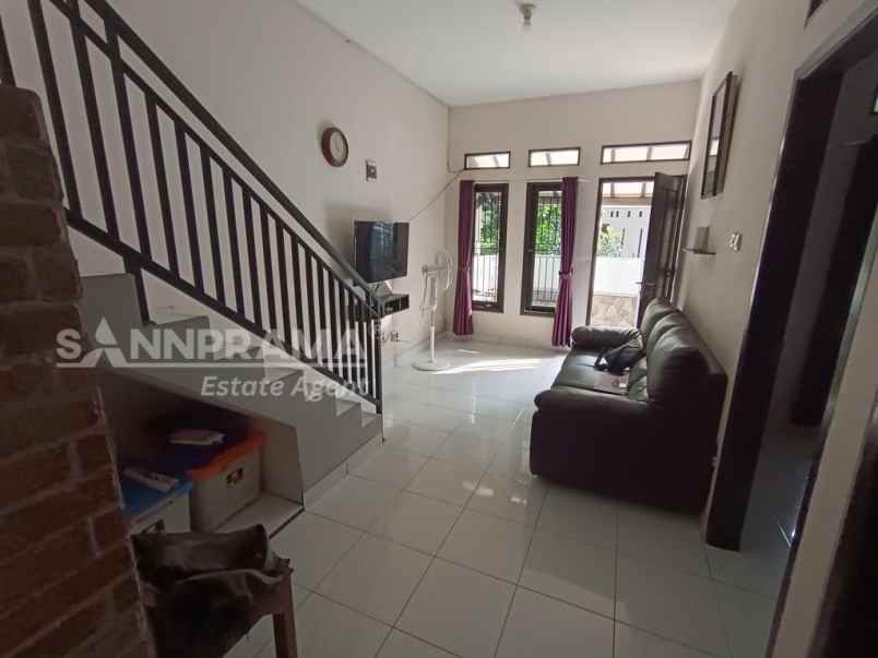 rumah dalam cluster permata depok regency