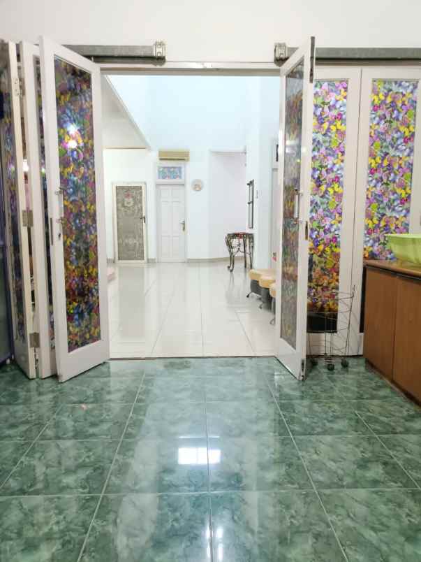 rumah dekat mall galaxy di villa galaxy bekasi