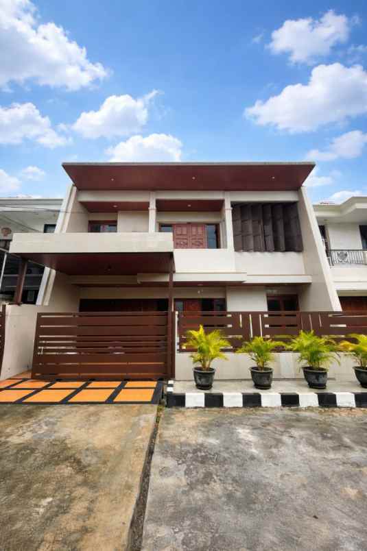 rumah dharmahusada permai baru renov