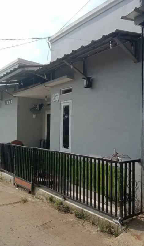 rumah di meruyung limo depok kubah emas