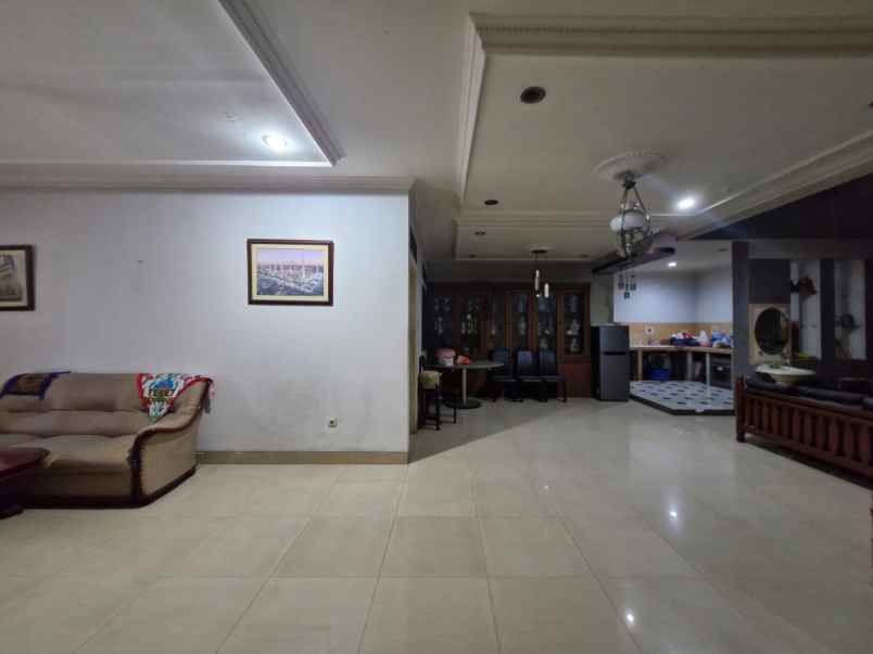 rumah di tebet timur jakarta selatan