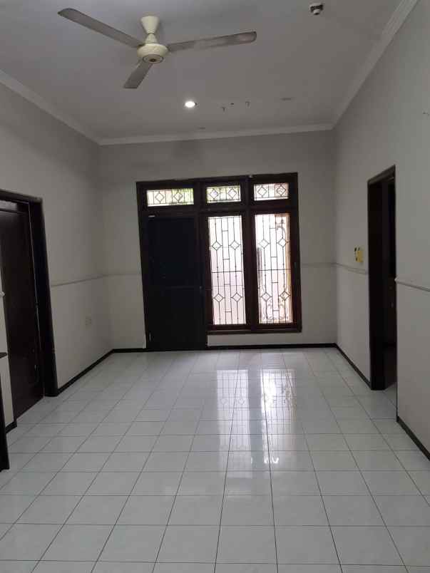 rumah dijual graha sampurna indah surabaya barat