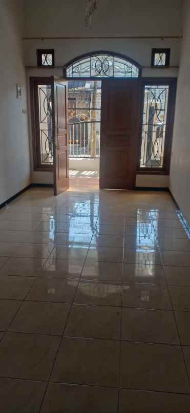 rumah dijual lokasi strategis di suhat kota malang