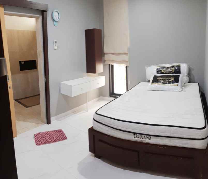 rumah disewakan dekat mall taman anggrek central park
