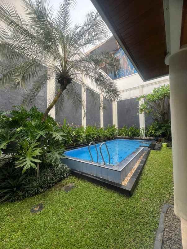 rumah disewakan di cilandak barat