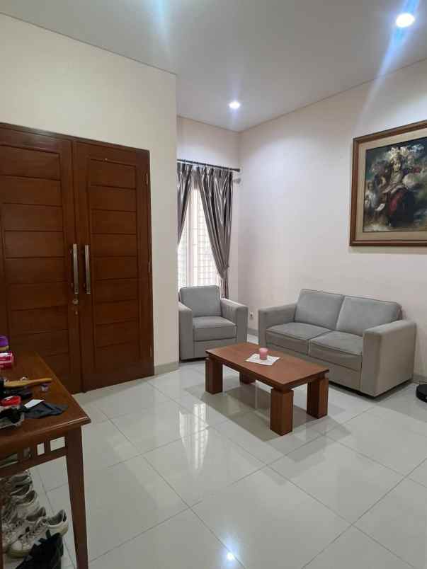 rumah disewakan di kebagusan