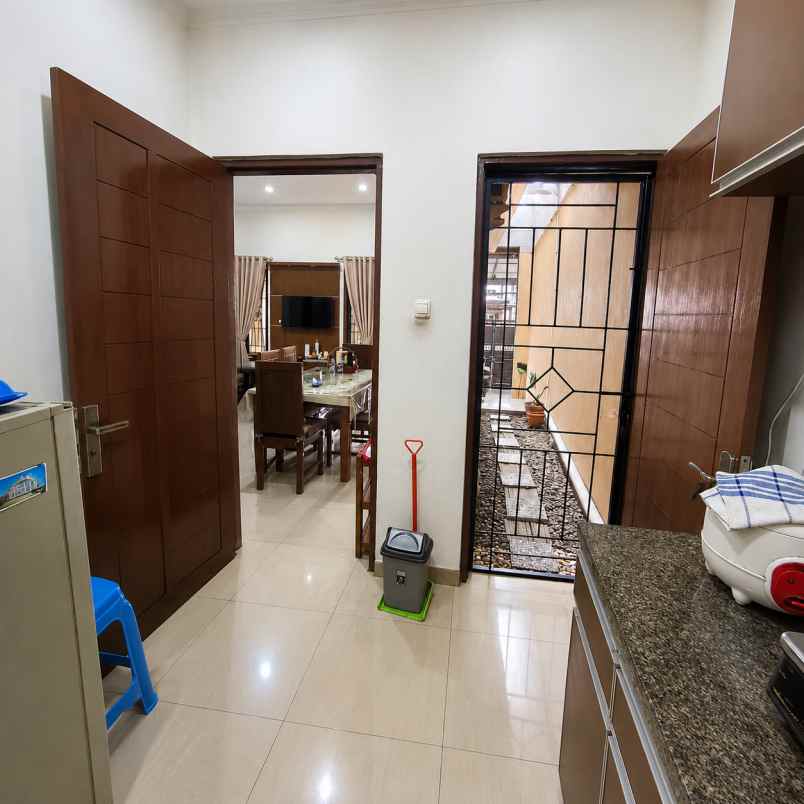 rumah disewakan di pancoran