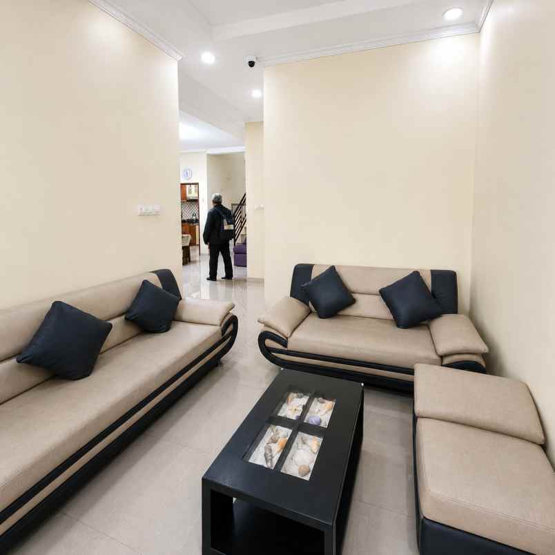 rumah disewakan di pancoran
