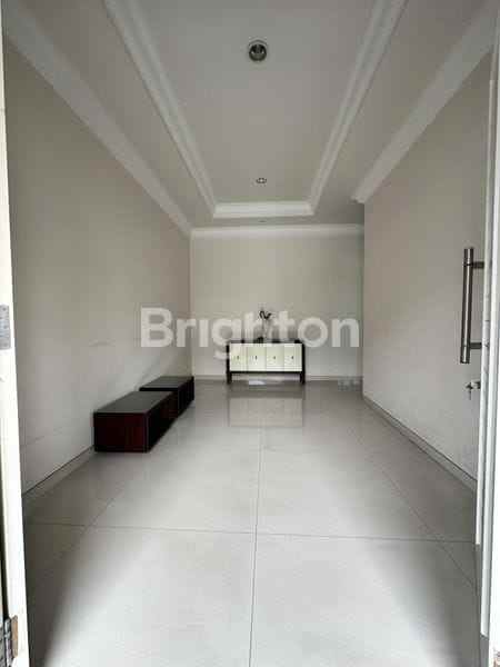 rumah eksklusif puri galaxy dekat merr surabaya