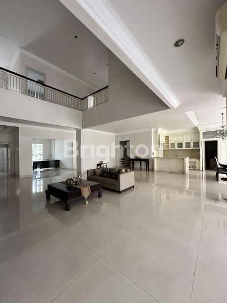 rumah eksklusif puri galaxy dekat merr surabaya