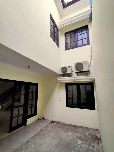 rumah galaxy royal palace strategis siap huni