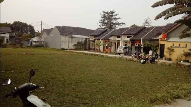 rumah jalan raya arco sawangan depok