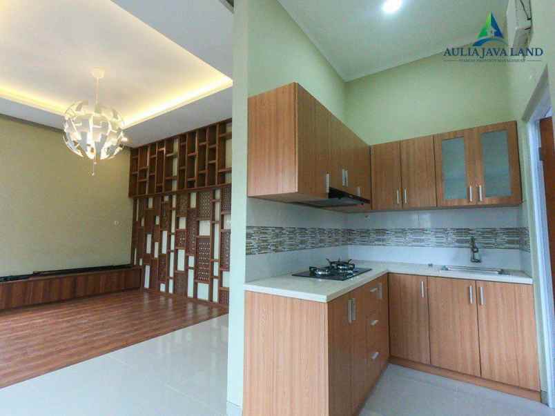 rumah jl kolonel masturi