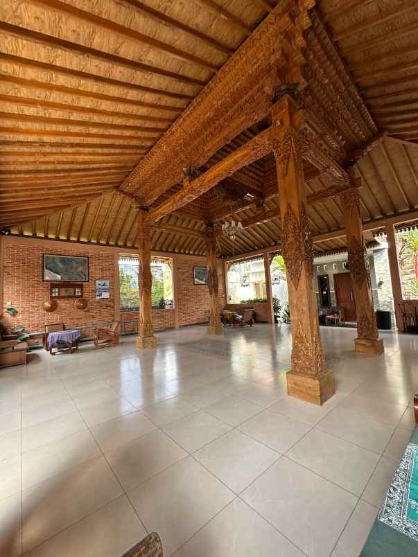 rumah joglo full jati 5 menit ke kampus uii di sleman