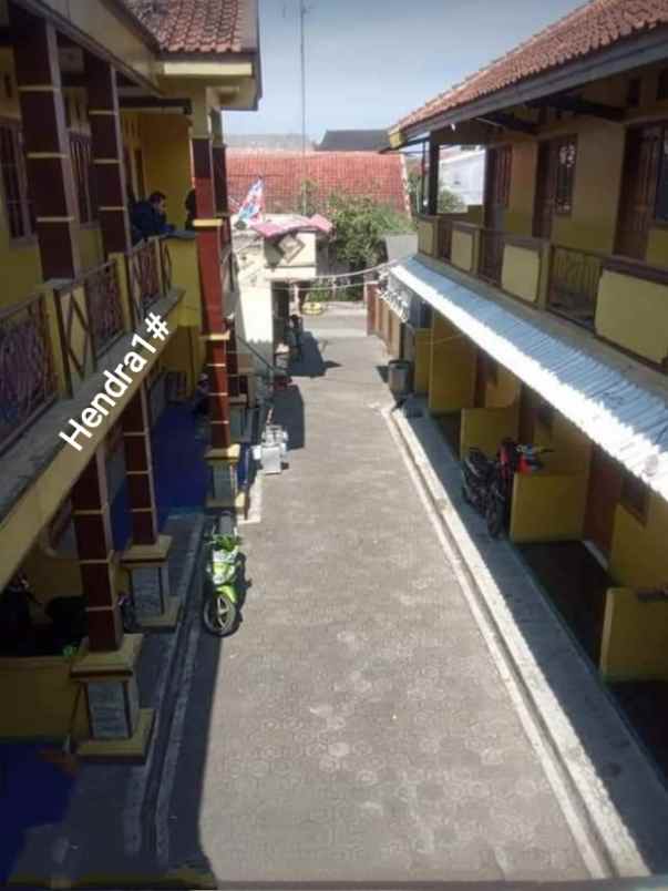 rumah kel kota kulon