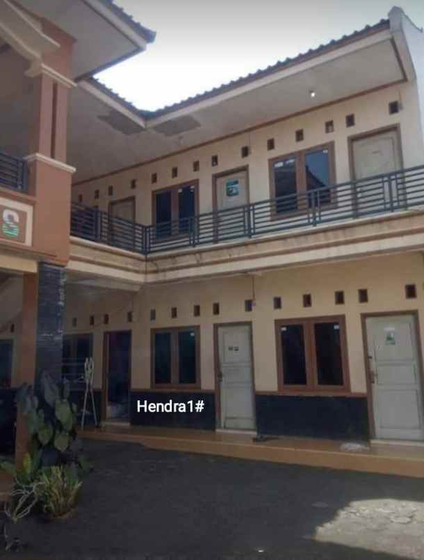 rumah kel kota kulon