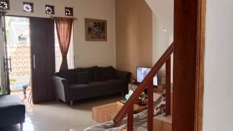 rumah komplek permata 2 cilame ngamprah