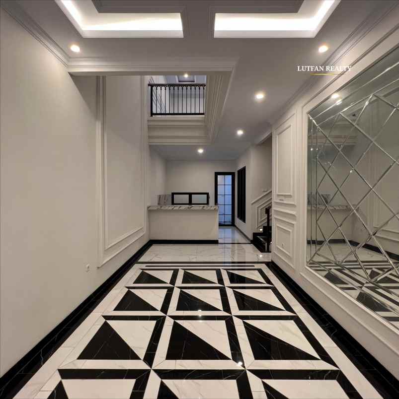 rumah mediterania classic dalam komplek