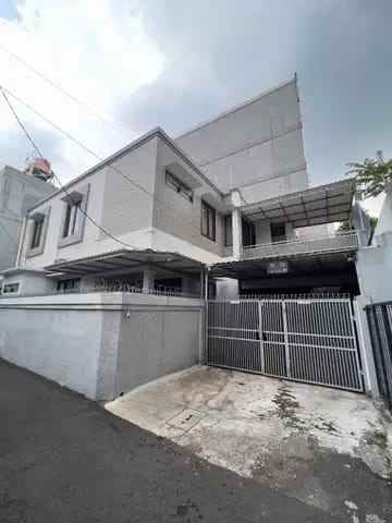 rumah mewah 2 lantai tebet barat dalam jakarta selatan