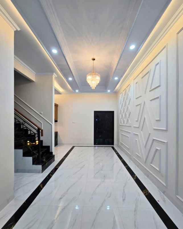 rumah mewah dekat universitas indonesia murah