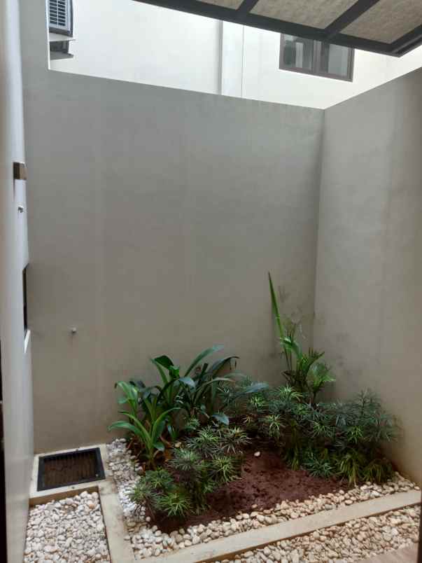 rumah mewah green house