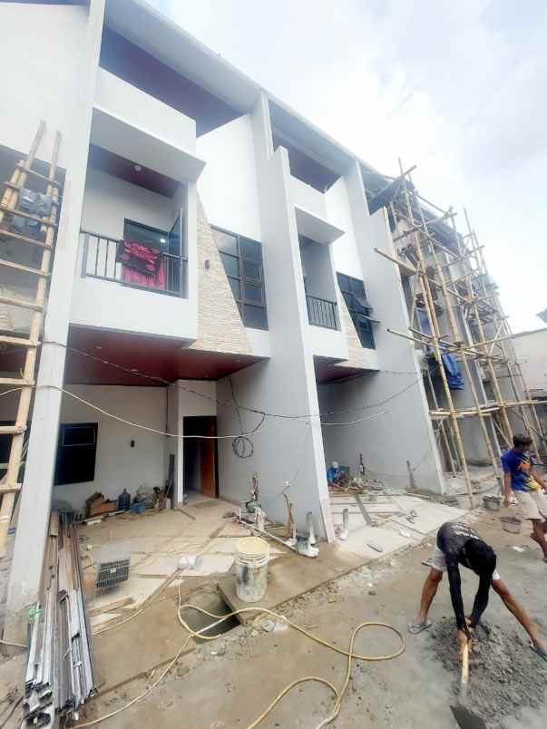 rumah mewah minimalis 3 lantai utankayu jaktim shm