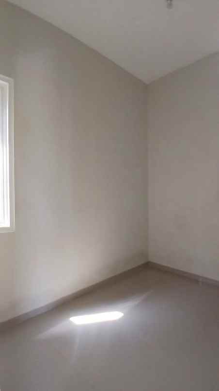 rumah minimalis 300 jutaan dekat kampus binus araya