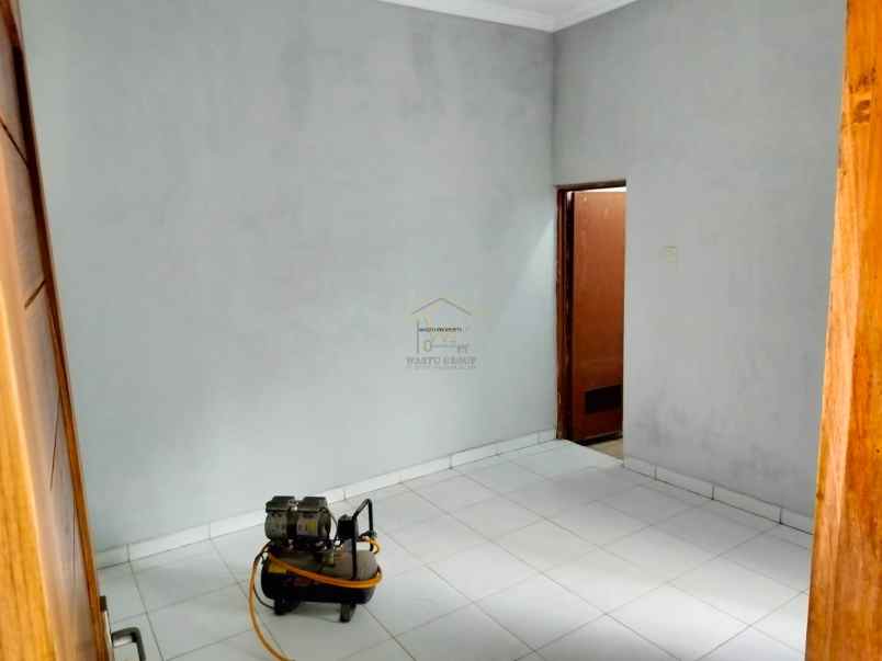 rumah minimalis harga murah tanah luas di sleman