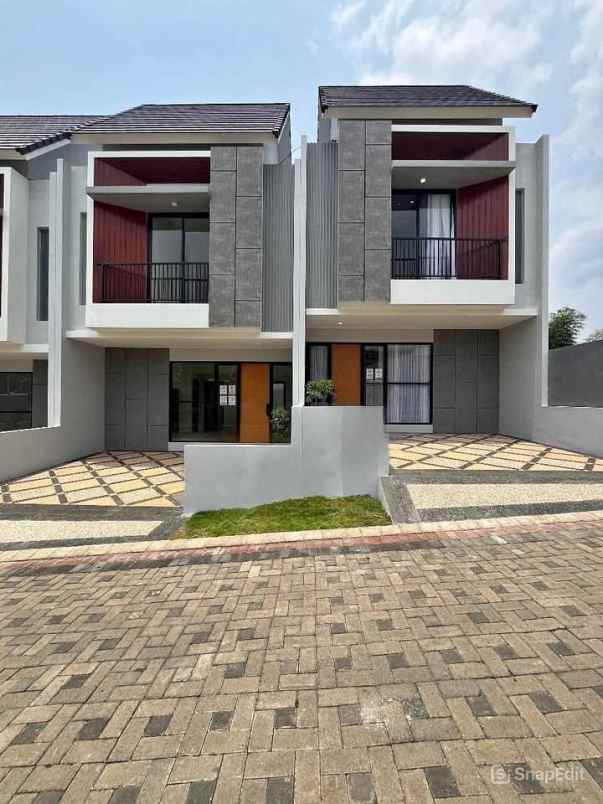 rumah modern aesthetic lokasi cemorokandang
