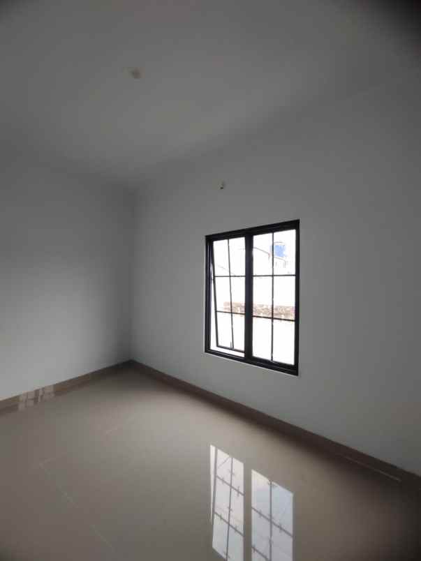 rumah modern clasik jatiwaringin pondok gede bekasi