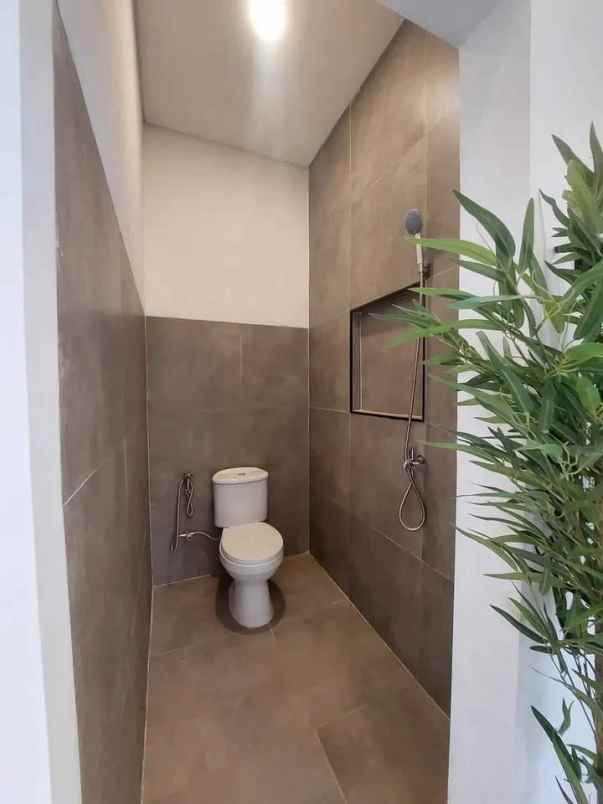 rumah modern lokasi strategis di tidar hills malang