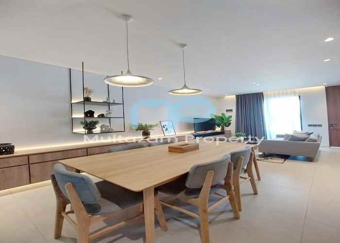 rumah modern tipe townhouse dekat mrt lebak bulus