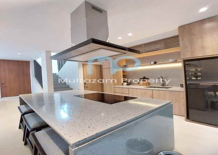 rumah modern tipe townhouse dekat mrt lebak bulus