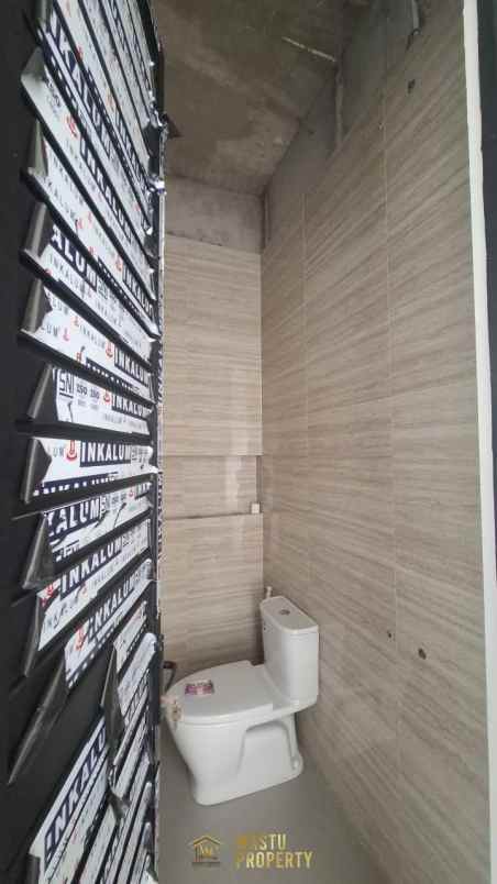 rumah modern view sawah di purwomartani kalasan