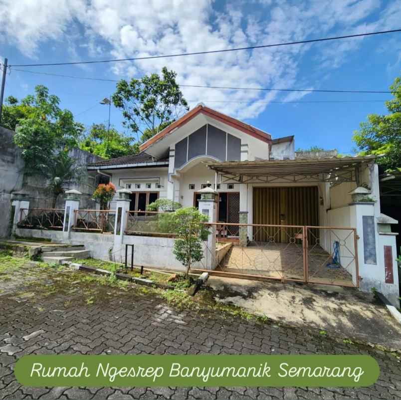 rumah ngesrep banyumanik semarang