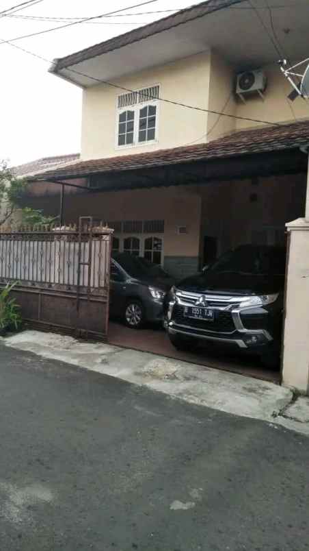 rumah pinggir jalan manggarai tebet jakarta selatan