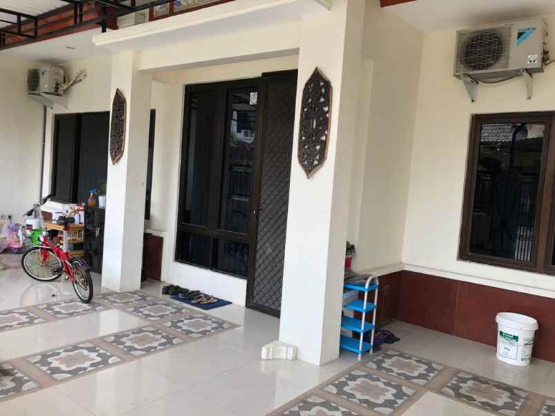rumah pondok tjandra candra shm hadap selatan kpr